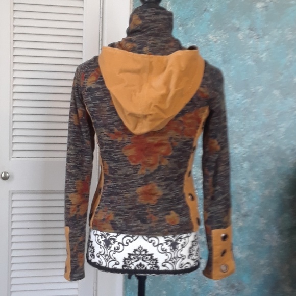 Nathalia Gaviria - Picture 2 of 3